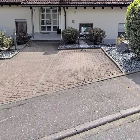 Apartment Modernes Mit Balkon Wutoschingen